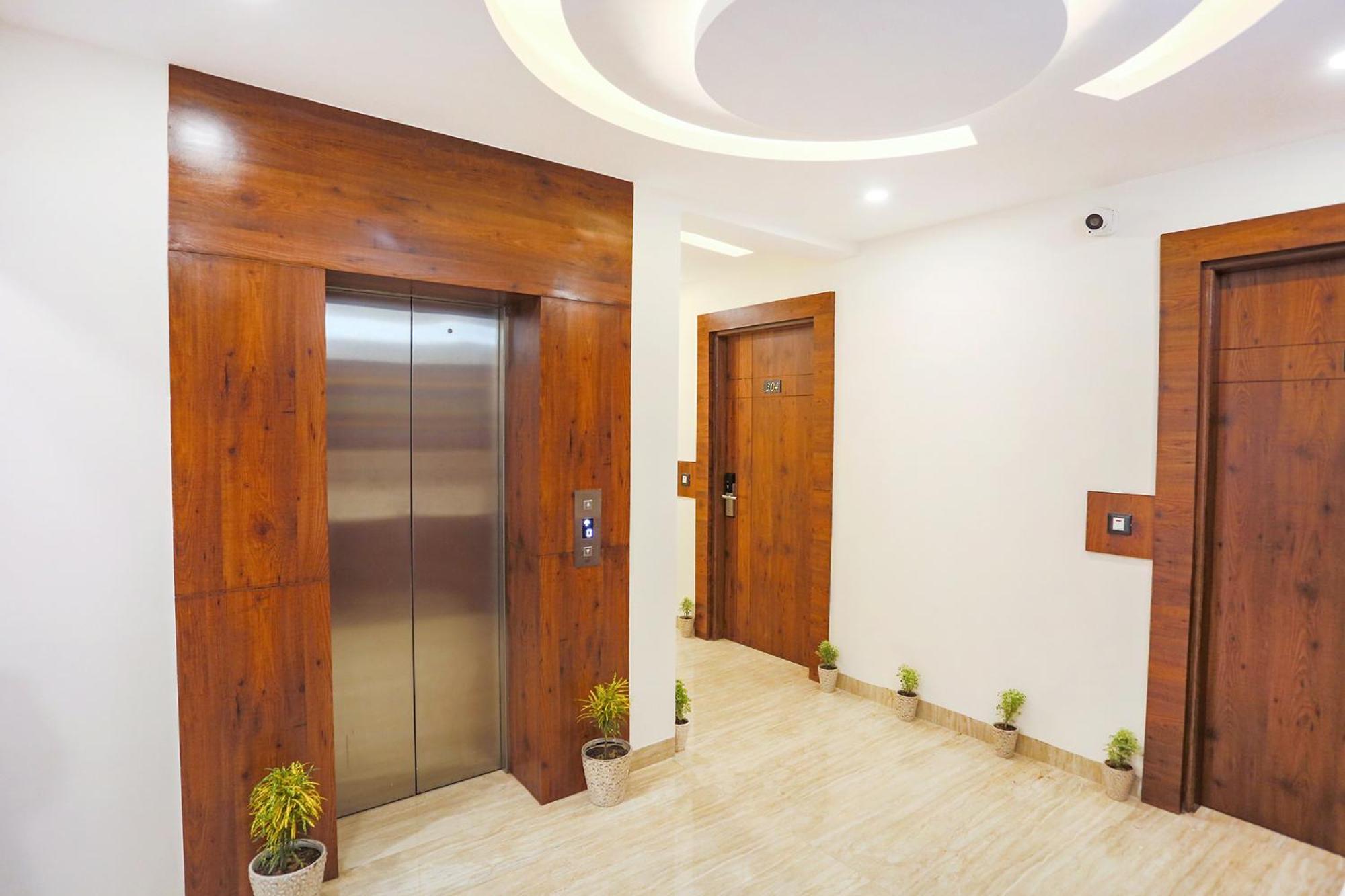 Fabhotel Golf Inn Golf Course Road Ґурґаон Екстер'єр фото