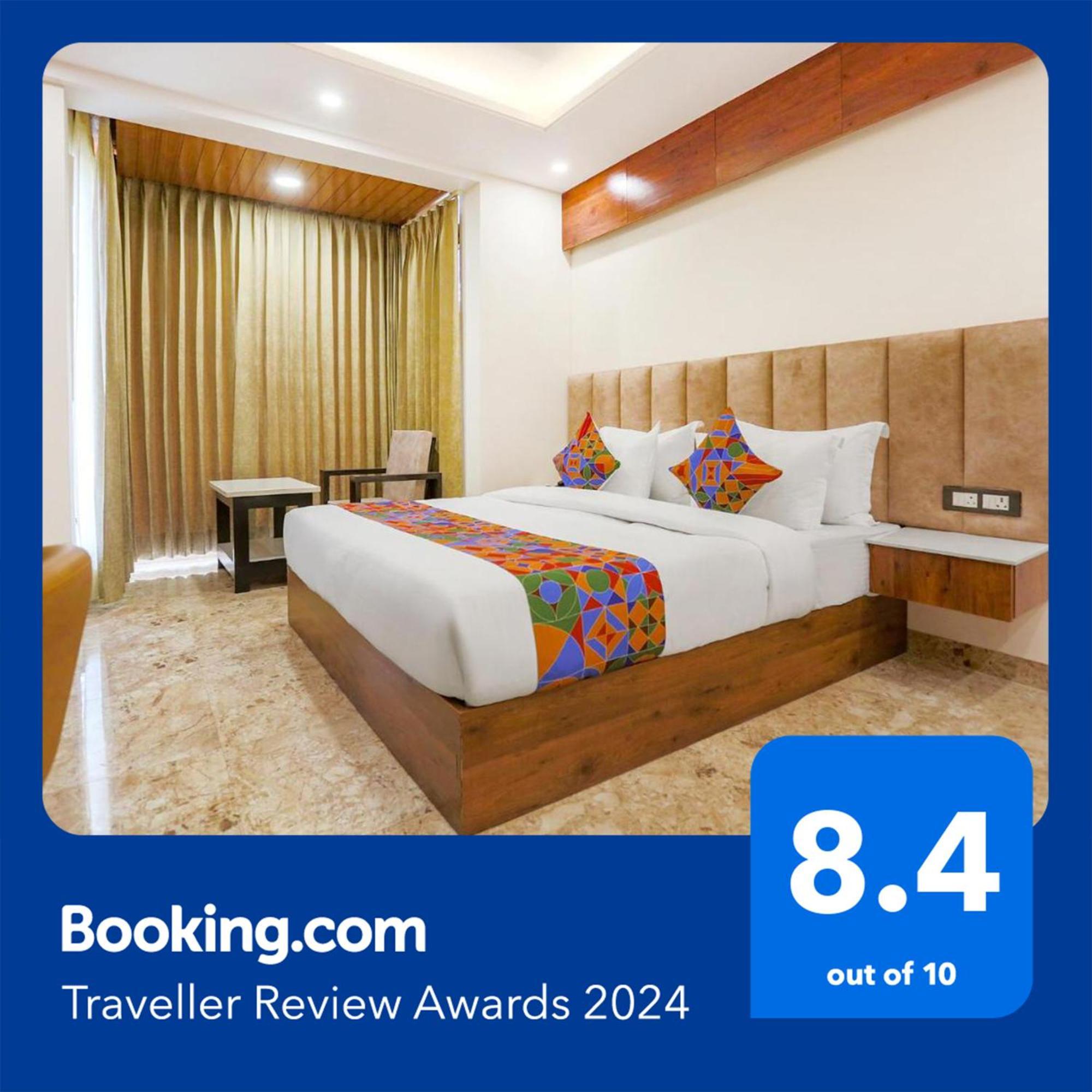 Fabhotel Golf Inn Golf Course Road Ґурґаон Екстер'єр фото